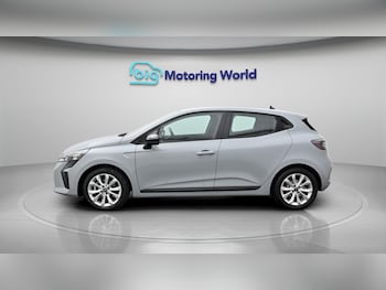Used Renault Clio 2024 for sale - 78436574: Photo