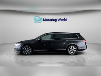 Used Volkswagen Passat 2022 for sale - 79357261: Photo