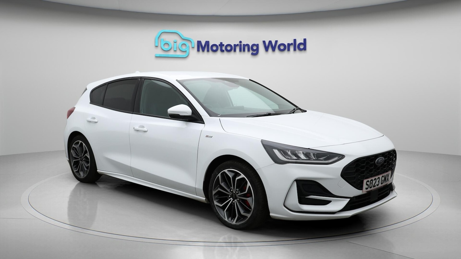 Used Ford Focus 2023 for sale - 76597409: Photo 2