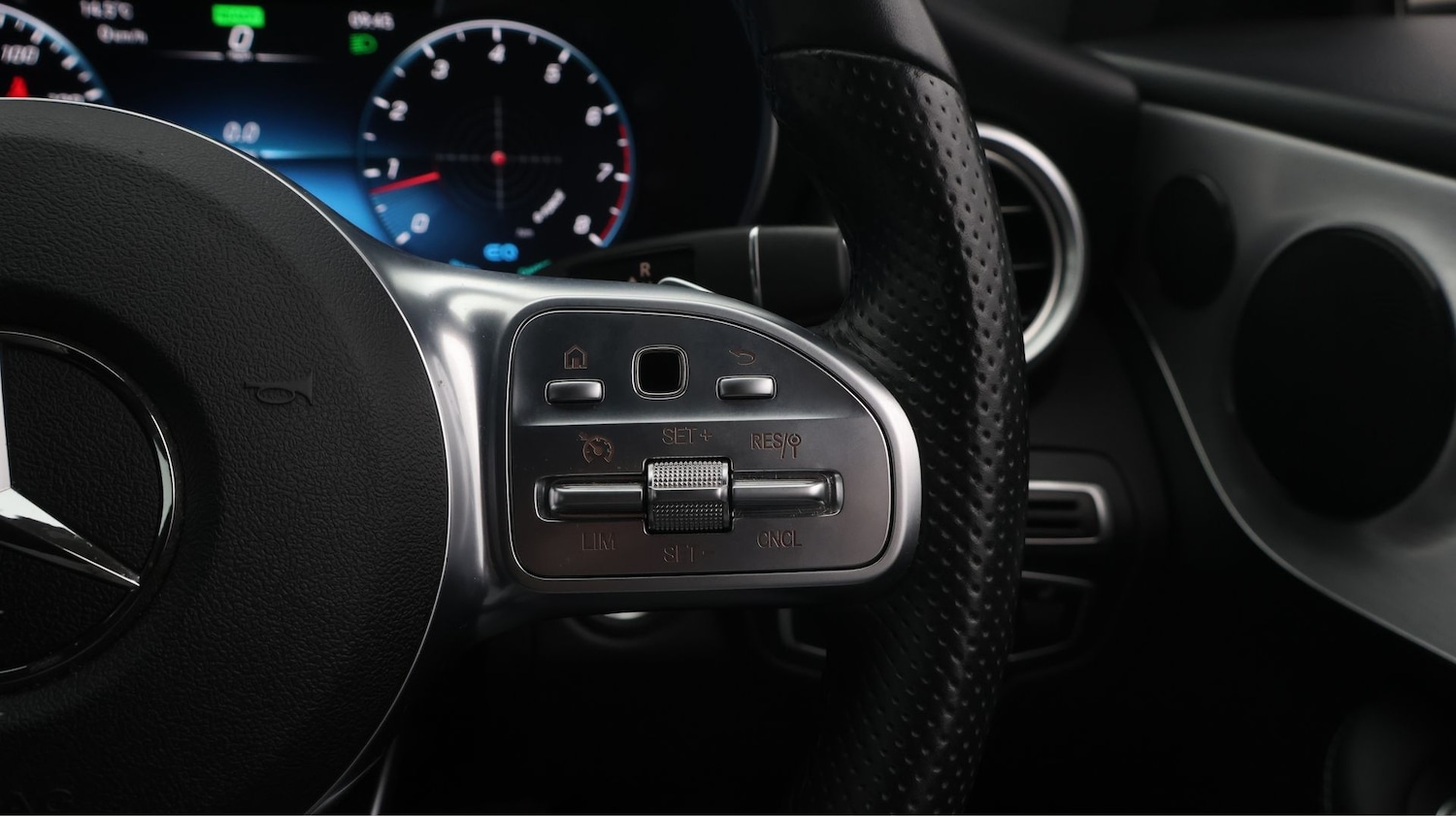 Used Mercedes-Benz C Class 2020 for sale - 77377860: Photo 25