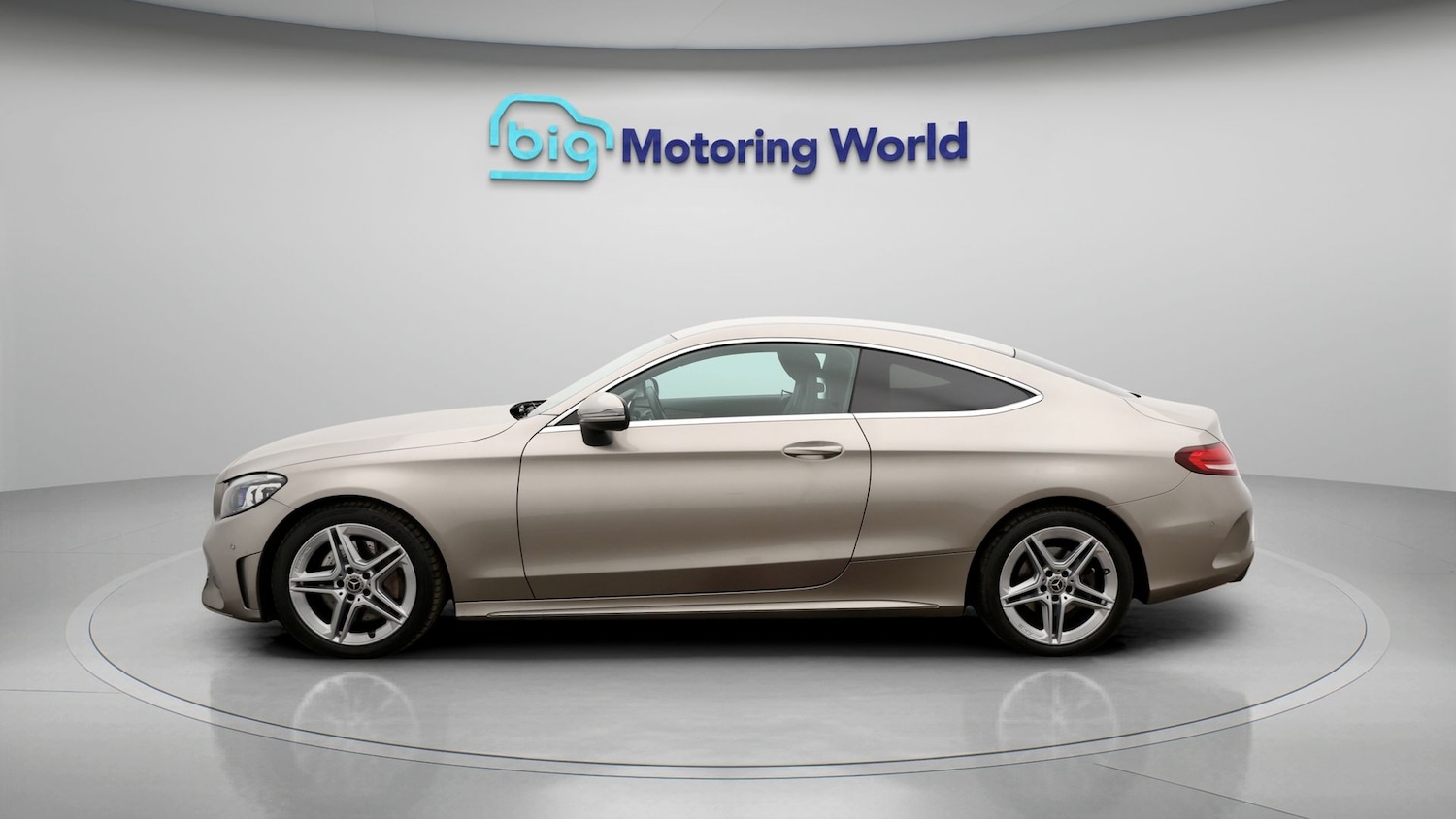 Used Mercedes-Benz C Class 2020 for sale - 77377860: Photo 4