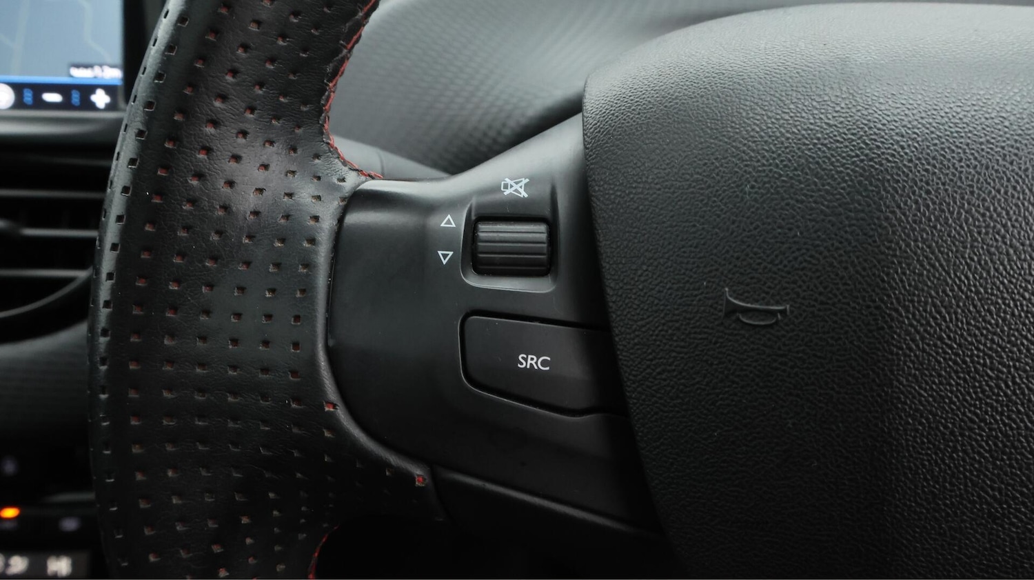 Used Peugeot 2008 for sale - 76728496: Photo 26