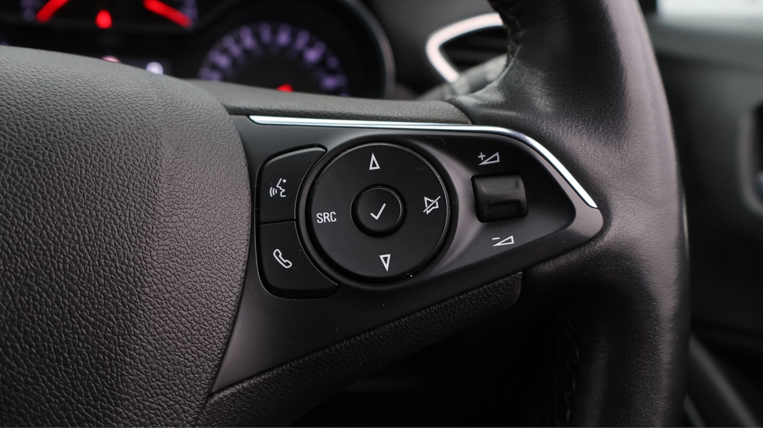 Used Vauxhall Crossland 2022 for sale - 77775362: Photo 23