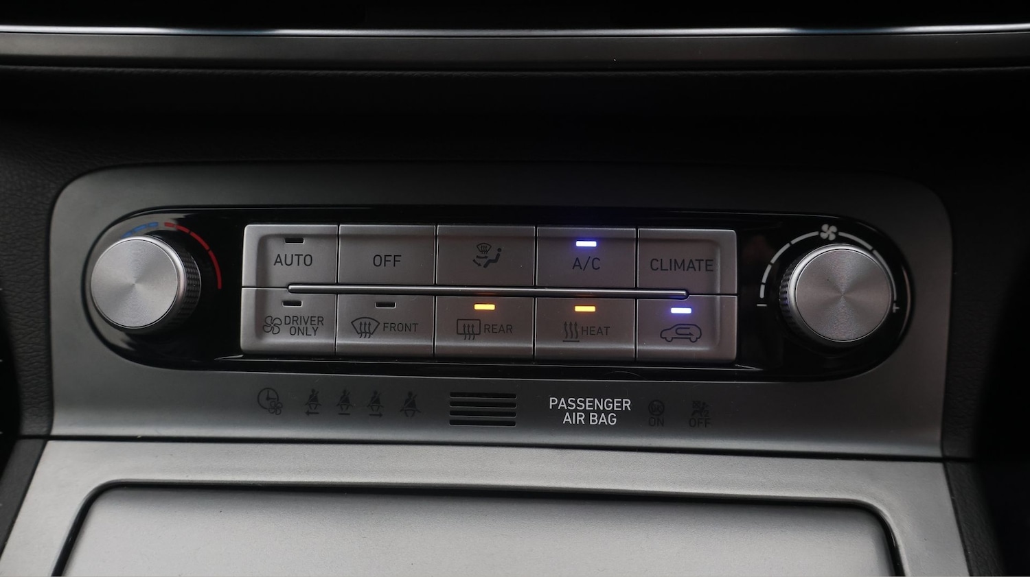 Used Hyundai KONA 2023 for sale - 77774632: Photo 12