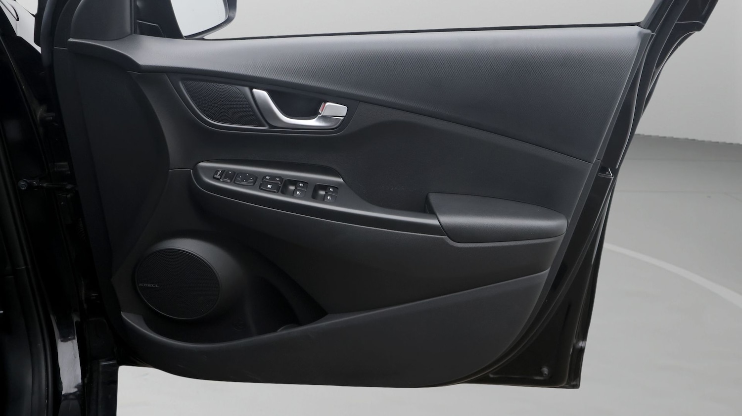 Used Hyundai KONA 2023 for sale - 77774632: Photo 15