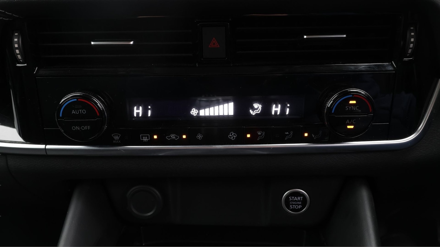 Used Nissan Qashqai for sale - 77854468: Photo 12