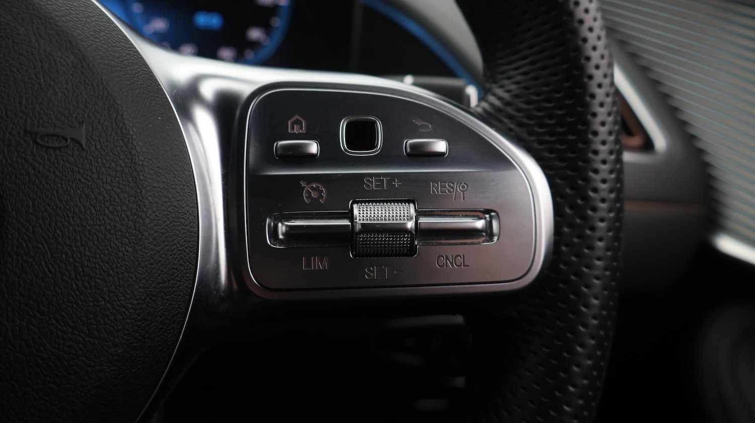 Used Mercedes-Benz EQC 2022 for sale - 76484350: Photo 26