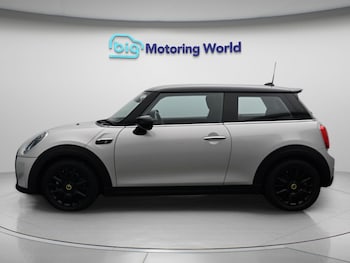 Used MINI Hatch 2022 for sale - 79616450: Photo