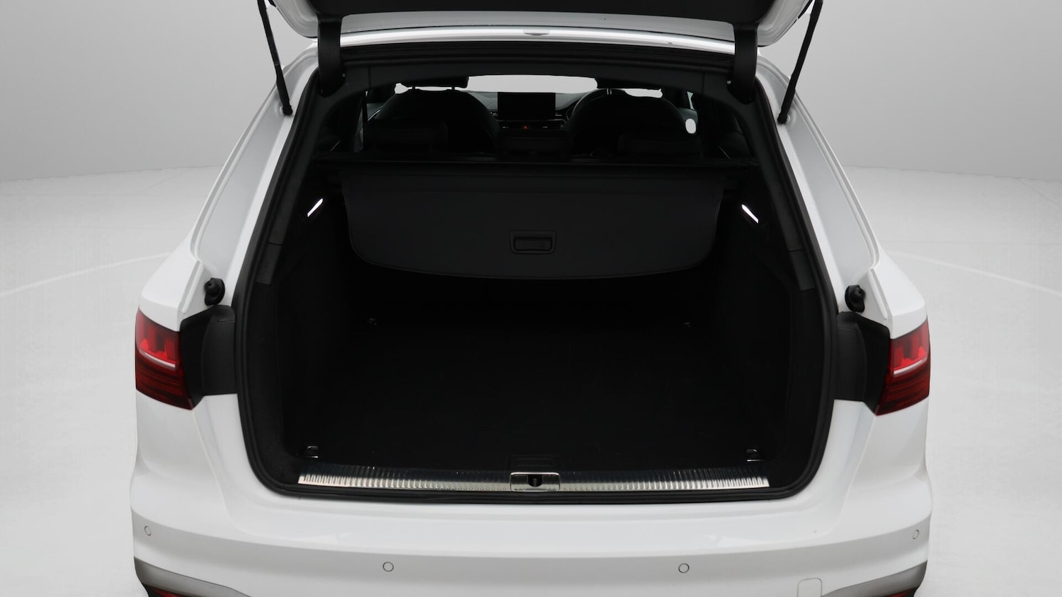 Used Audi A4 2023 for sale - 76702191: Photo 18