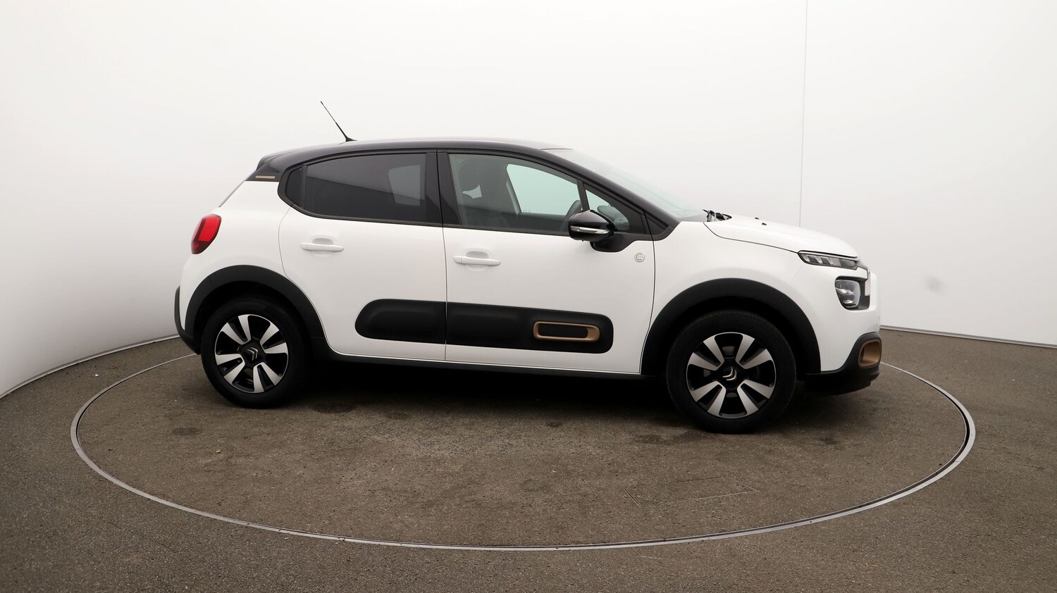 Used Citroen C3 for sale - 76810446: Photo 42