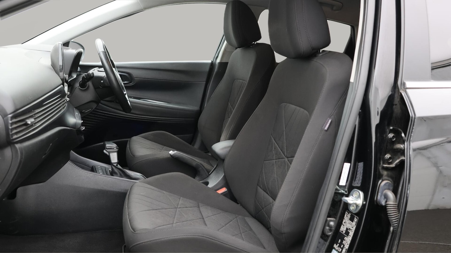 Used Hyundai BAYON 2022 for sale - 76701188: Photo 15