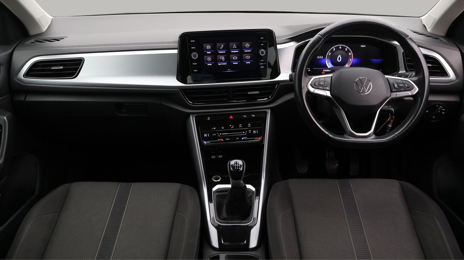 Used Volkswagen T-Roc 2023 for sale - 77137148: Photo 13