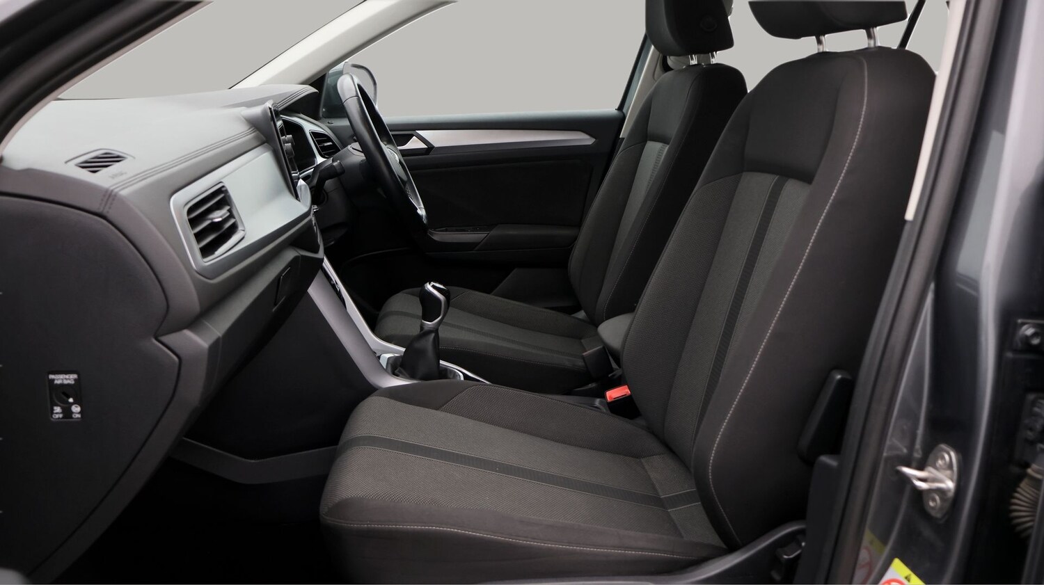 Used Volkswagen T-Roc 2023 for sale - 77137148: Photo 14