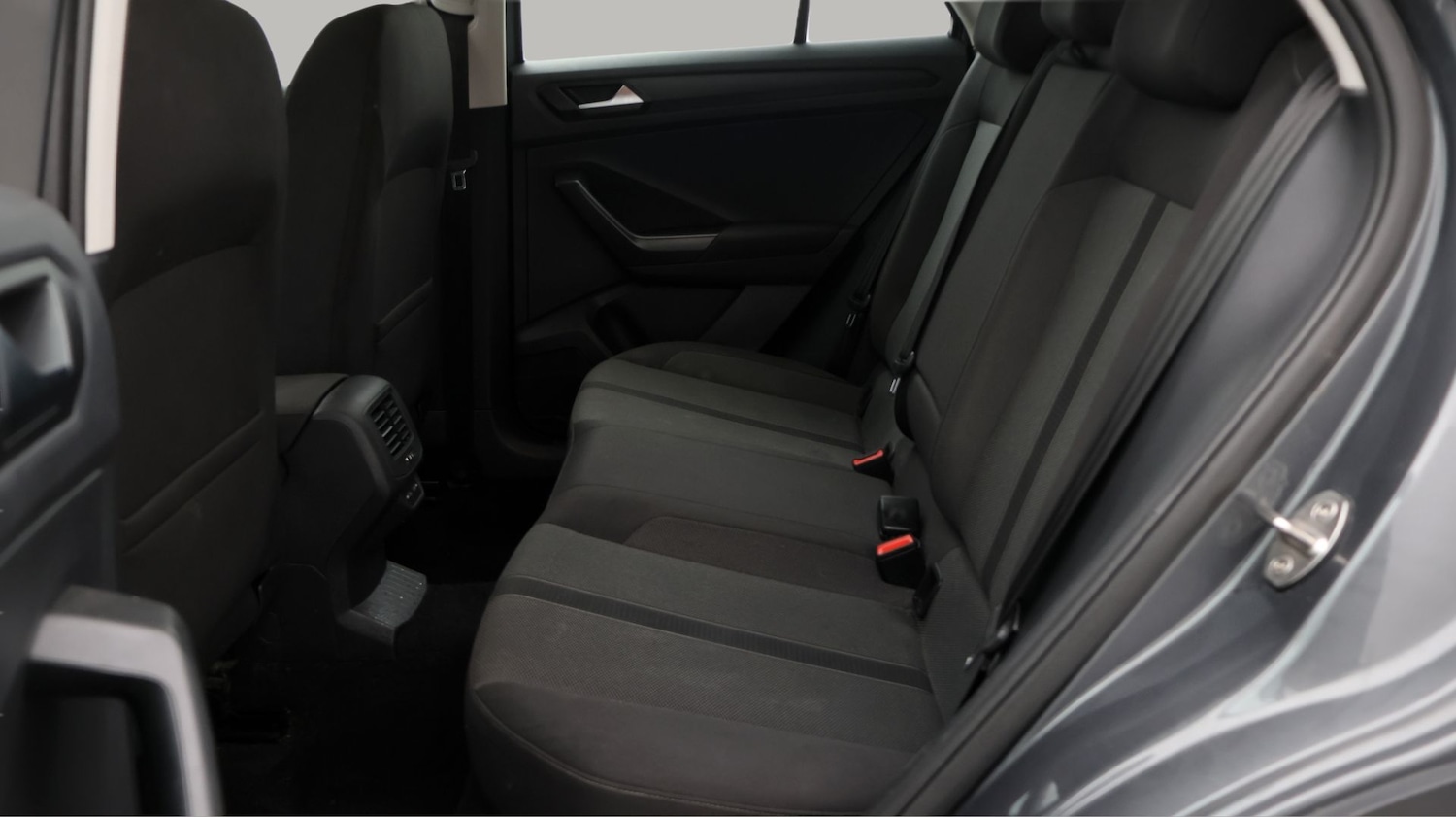 Used Volkswagen T-Roc 2023 for sale - 77137148: Photo 16