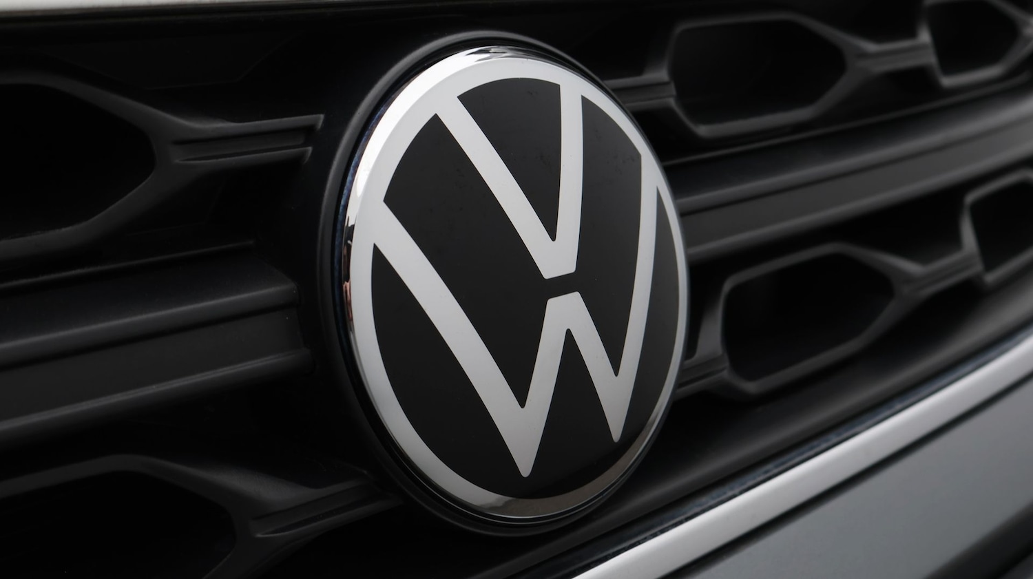 Used Volkswagen T-Roc 2023 for sale - 77137148: Photo 25