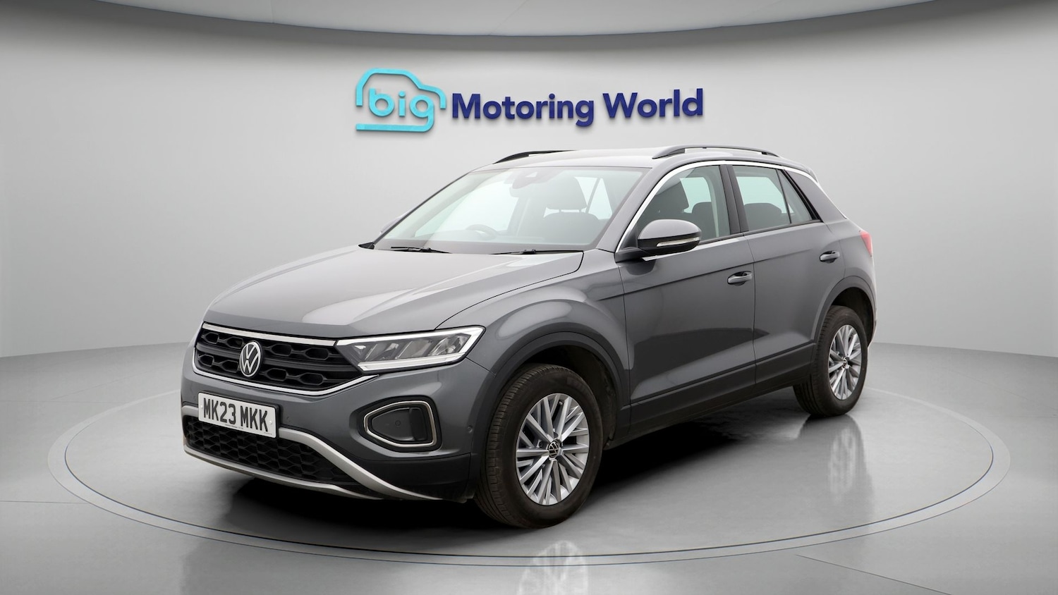 Used Volkswagen T-Roc 2023 for sale - 77137148: Photo 3