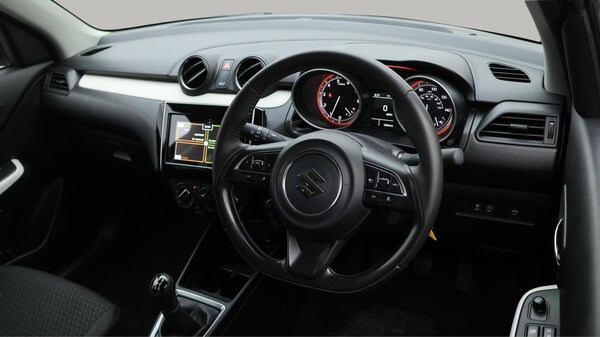 Used Suzuki Swift 2023 for sale - 75552319: Photo 10