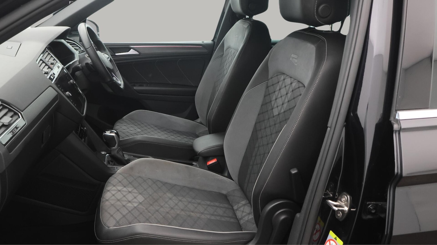 Used Volkswagen Tiguan 2020 for sale - 76433147: Photo 15