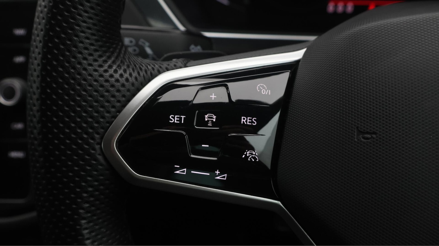 Used Volkswagen Tiguan 2020 for sale - 76433147: Photo 24