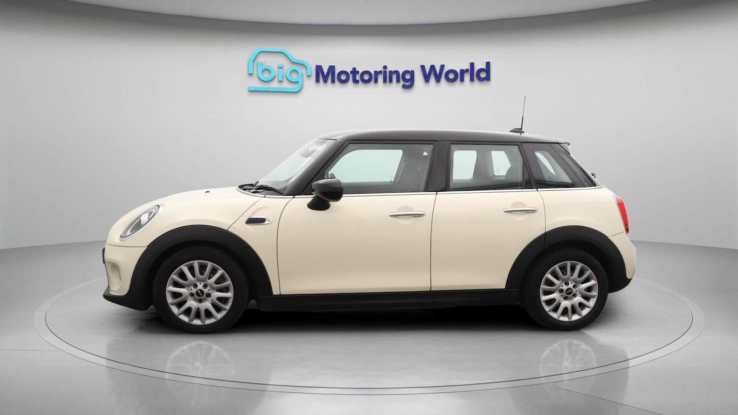 Used MINI Hatch 2019 for sale - 76562319: Photo 5