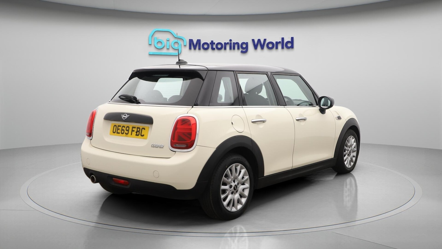 Used MINI Hatch 2019 for sale - 76562319: Photo 8