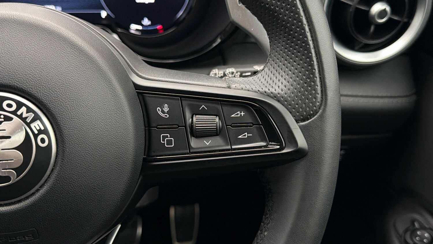 Used Alfa Romeo Tonale 2023 for sale - 77961658: Photo 23