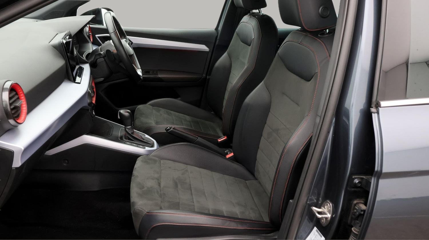 Used SEAT Arona 2024 for sale - 77652447: Photo 14