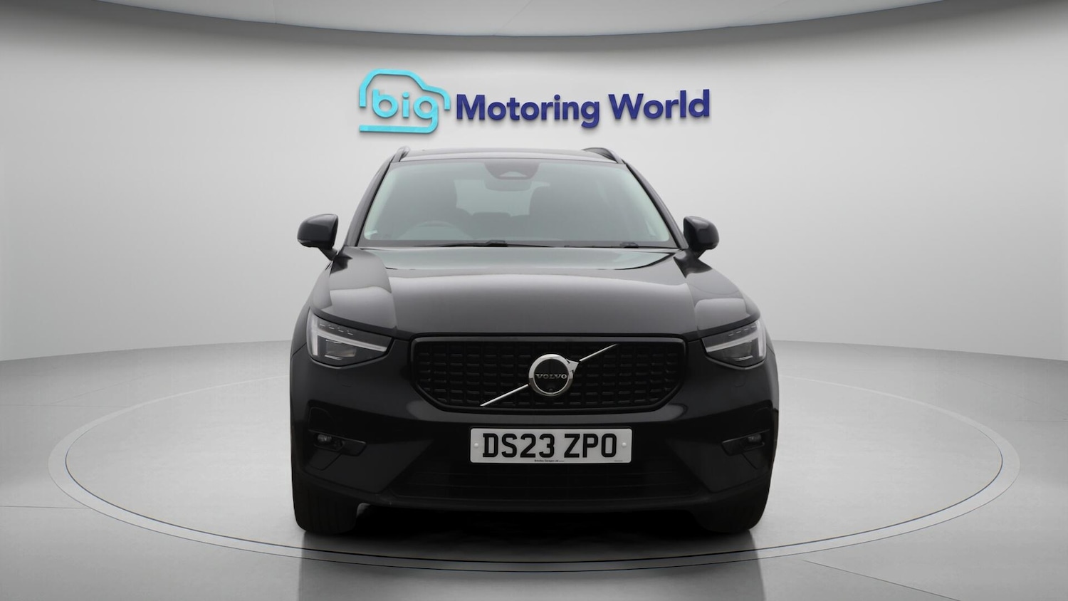 Used Volvo XC40 2023 for sale - 76152639: Photo 3