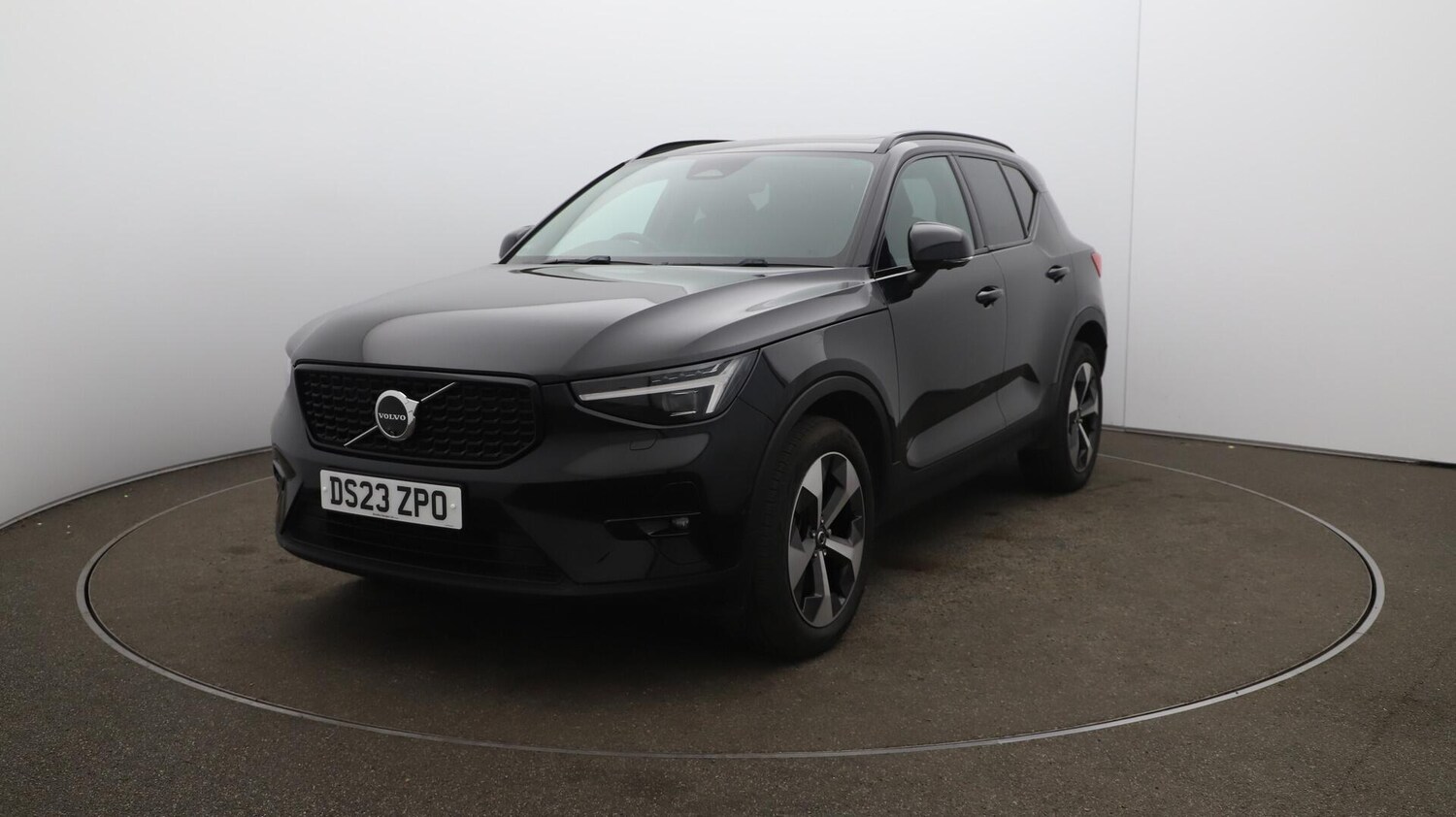 Used Volvo XC40 2023 for sale - 76152639: Photo 38