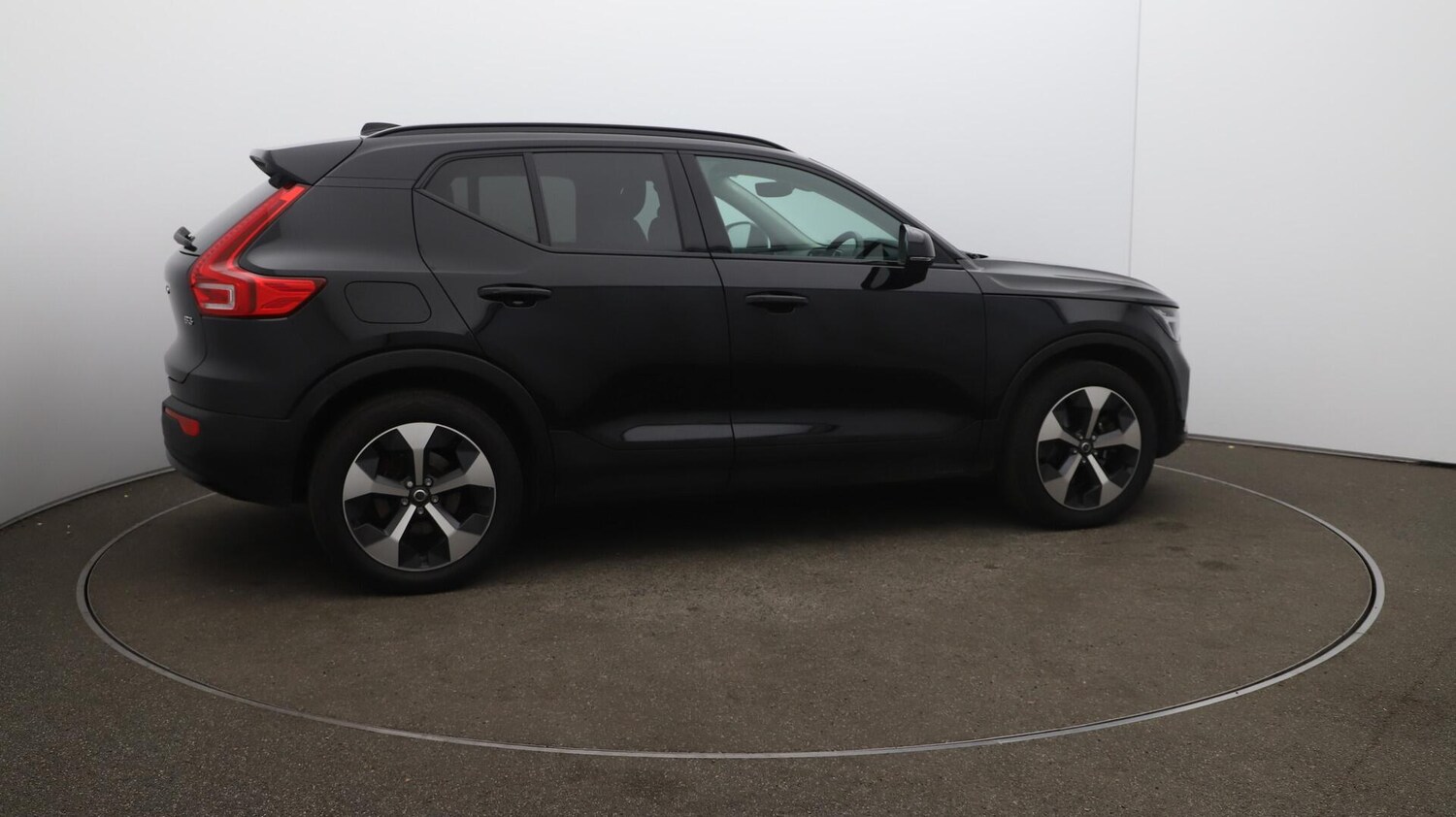 Used Volvo XC40 2023 for sale - 76152639: Photo 52