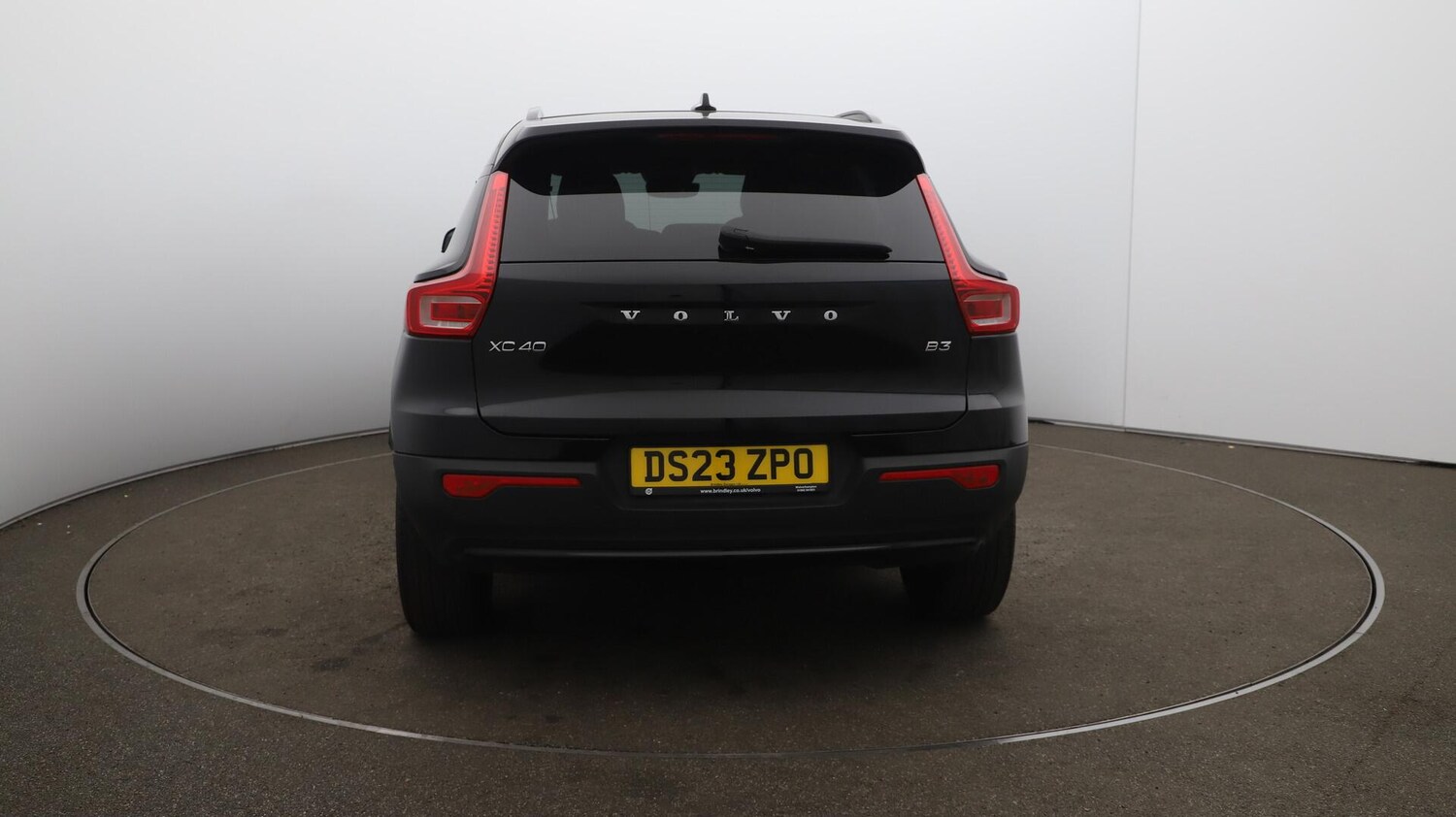 Used Volvo XC40 2023 for sale - 76152639: Photo 60