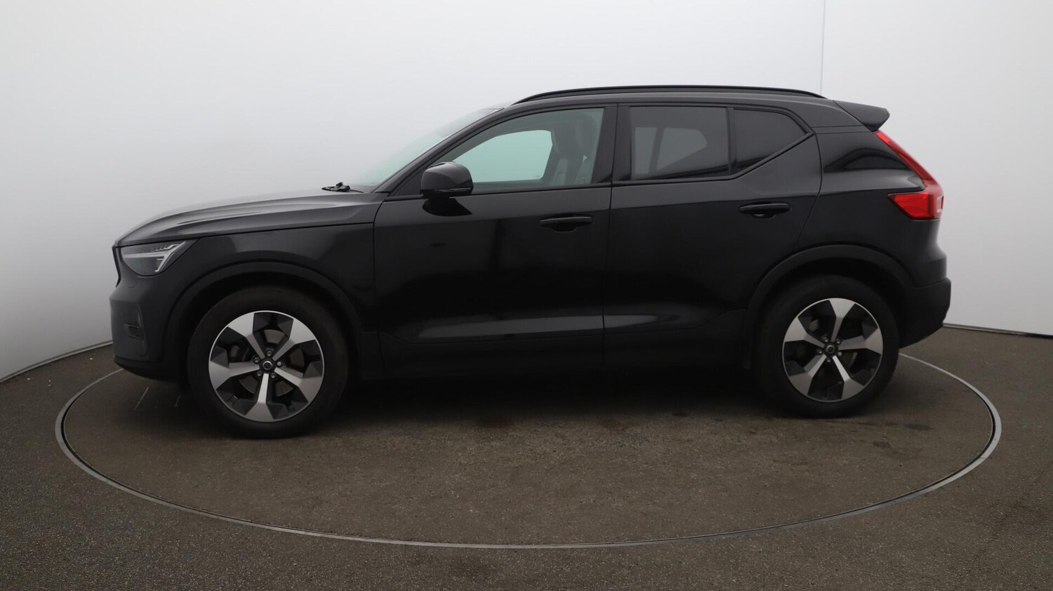 Used Volvo XC40 2023 for sale - 76152639: Photo 66