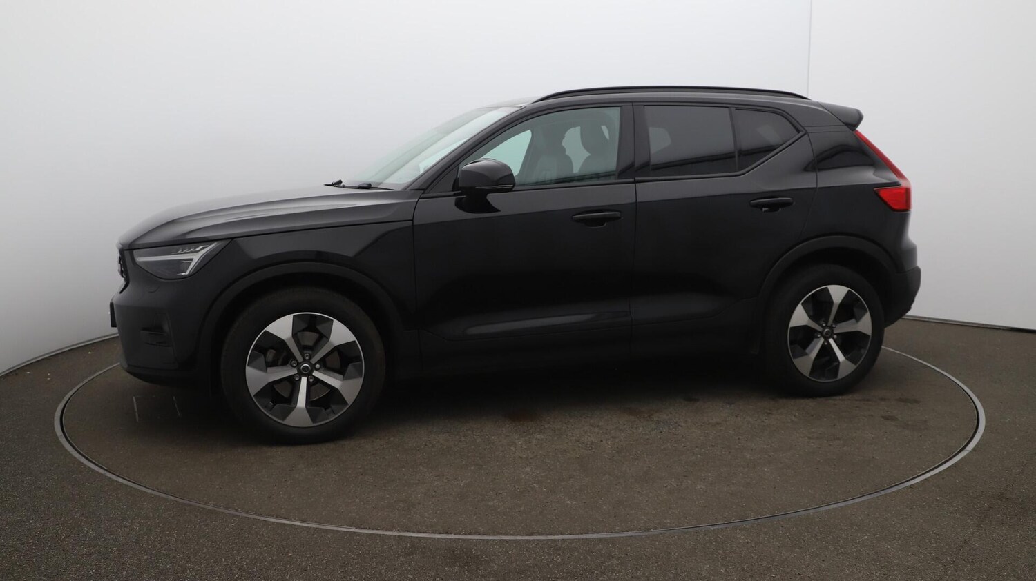 Used Volvo XC40 2023 for sale - 76152639: Photo 67