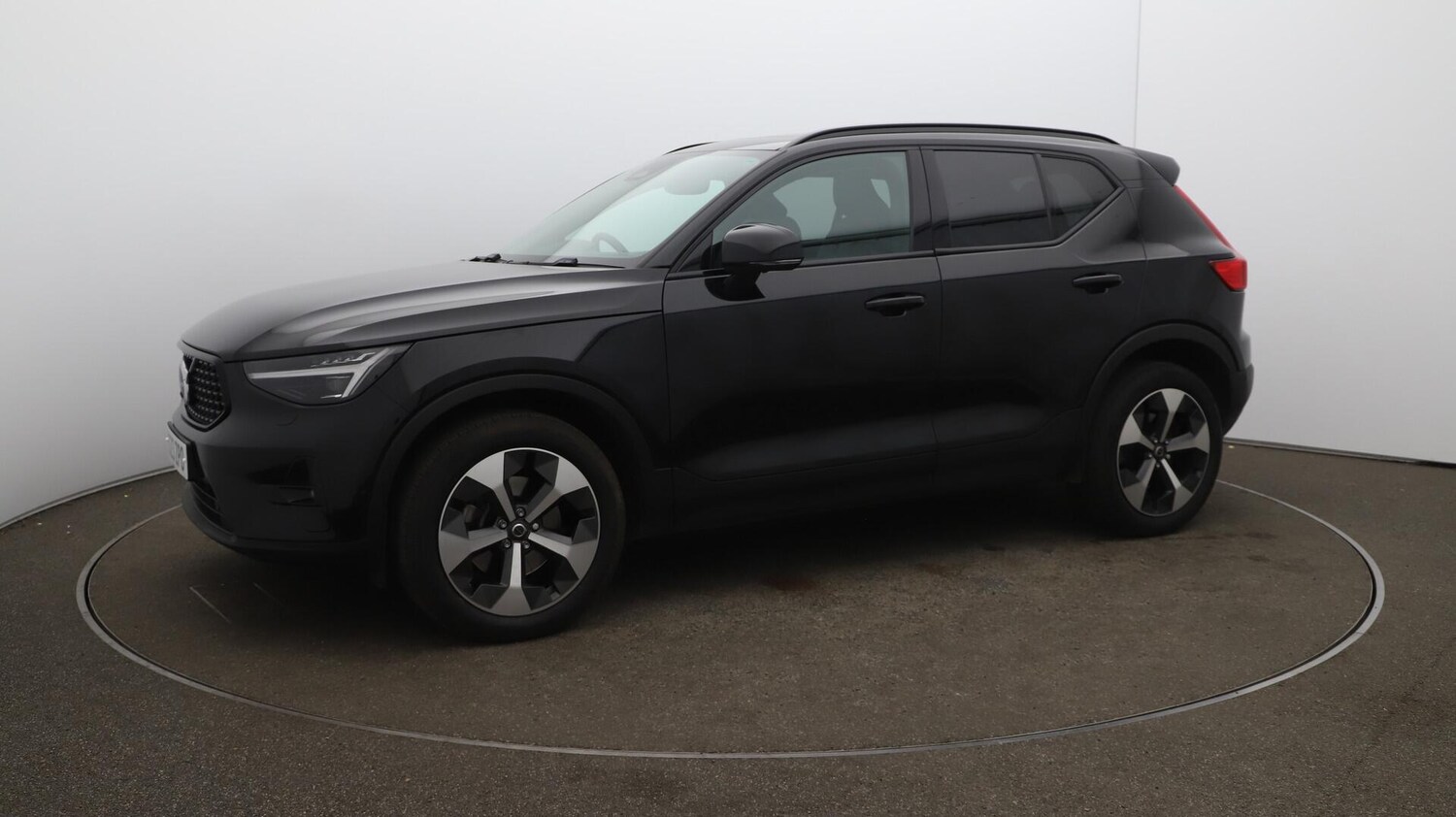 Used Volvo XC40 2023 for sale - 76152639: Photo 68