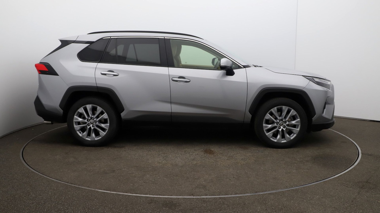 Used Toyota RAV4 2022 for sale - 76810896: Photo 41