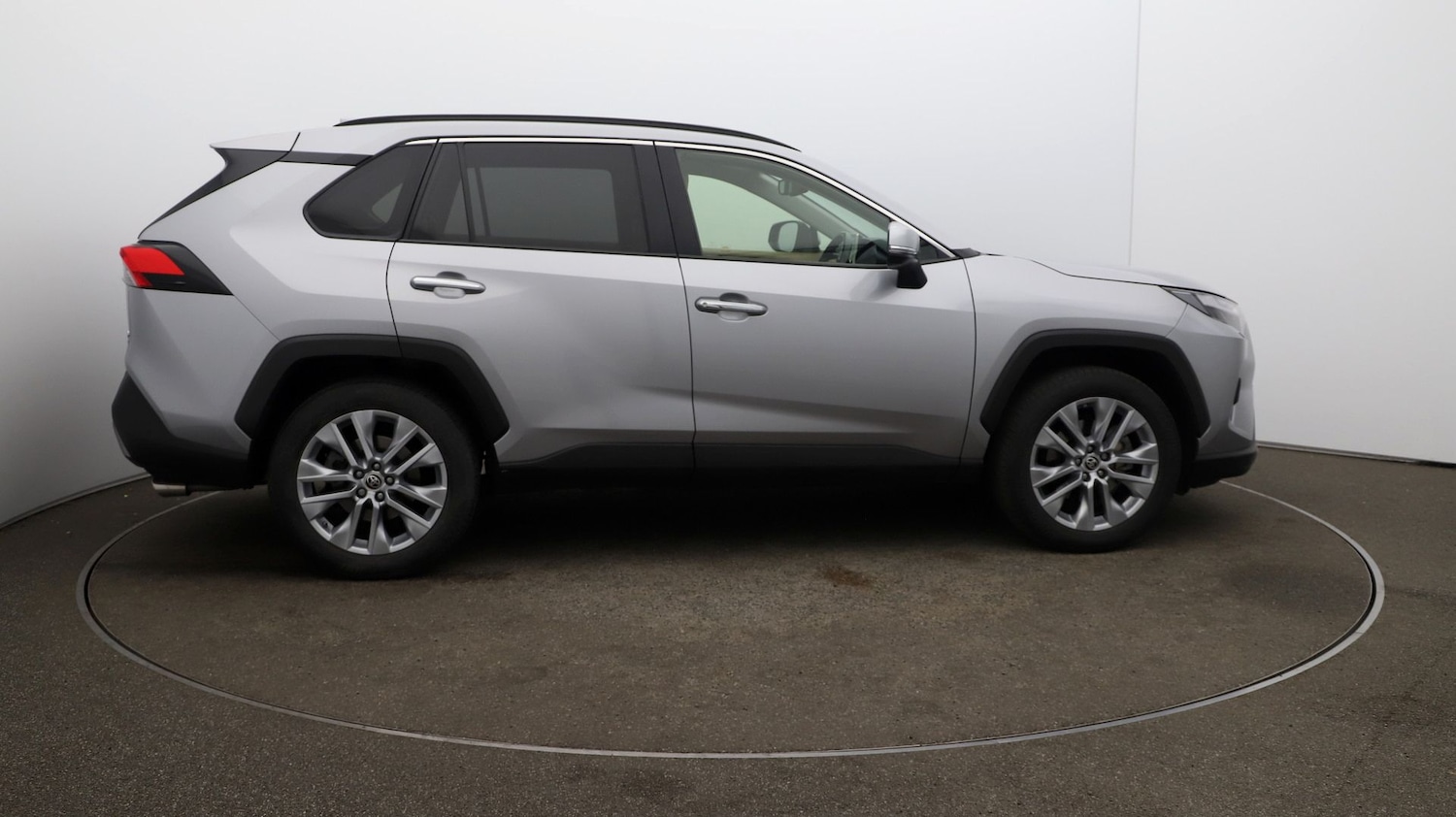 Used Toyota RAV4 2022 for sale - 76810896: Photo 42