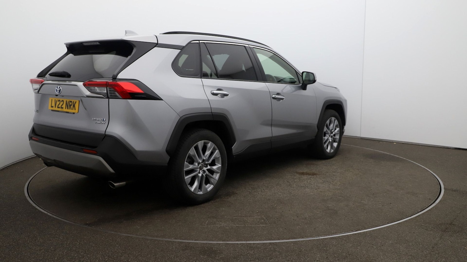 Used Toyota RAV4 2022 for sale - 76810896: Photo 46