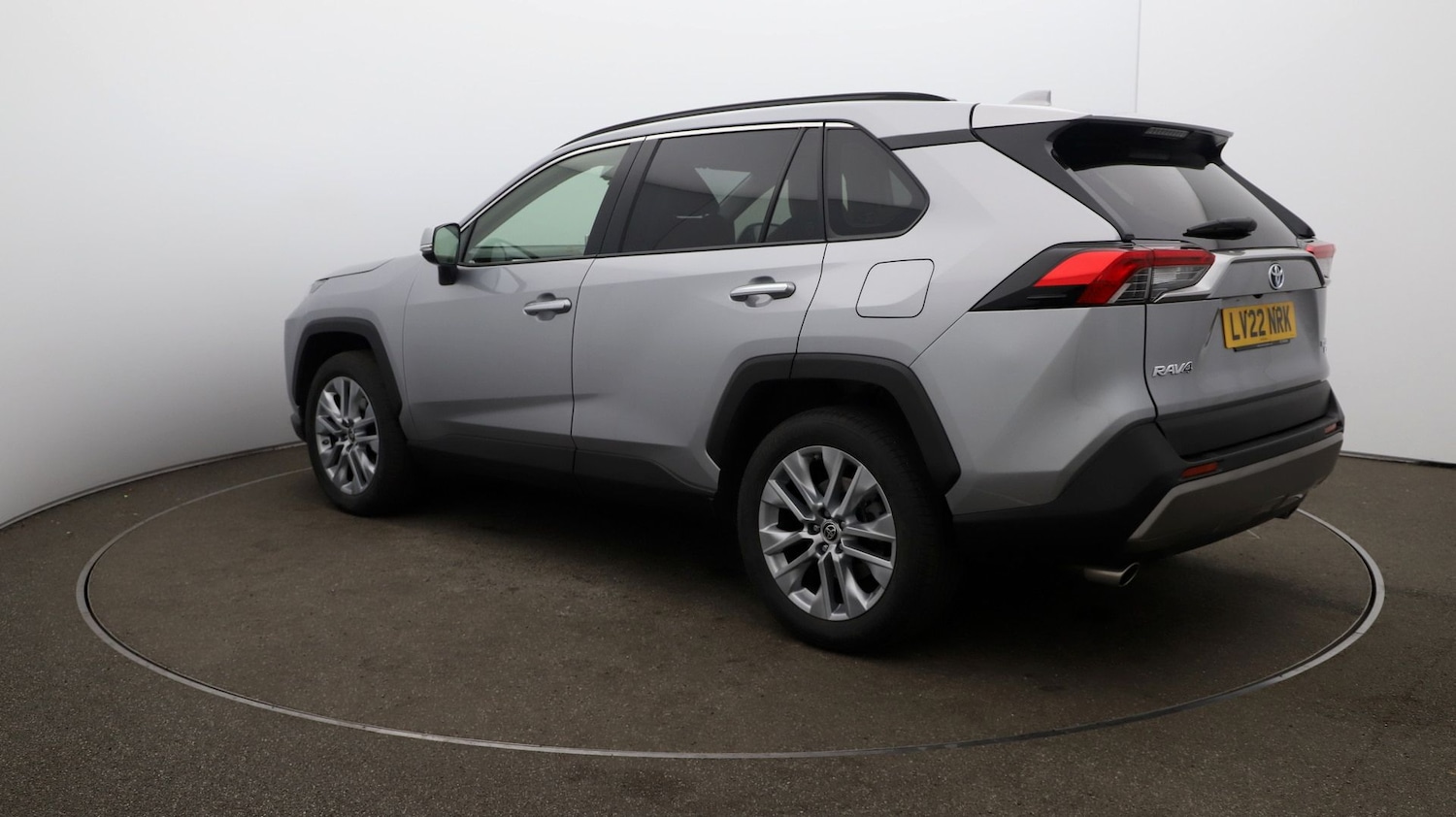 Used Toyota RAV4 2022 for sale - 76810896: Photo 55