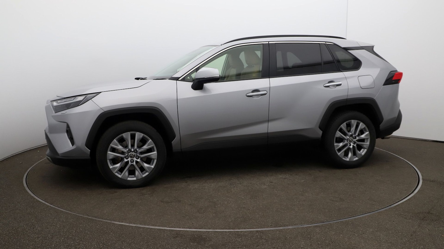 Used Toyota RAV4 2022 for sale - 76810896: Photo 58