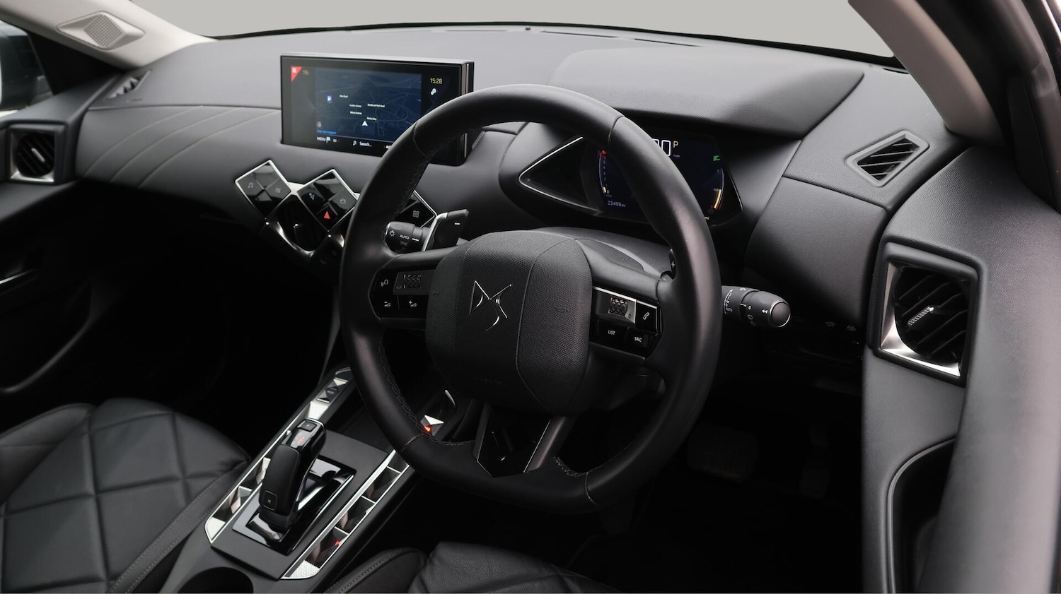 Used DS Automobiles DS 3 Crossback 2022 for sale - 76457338: Photo 10