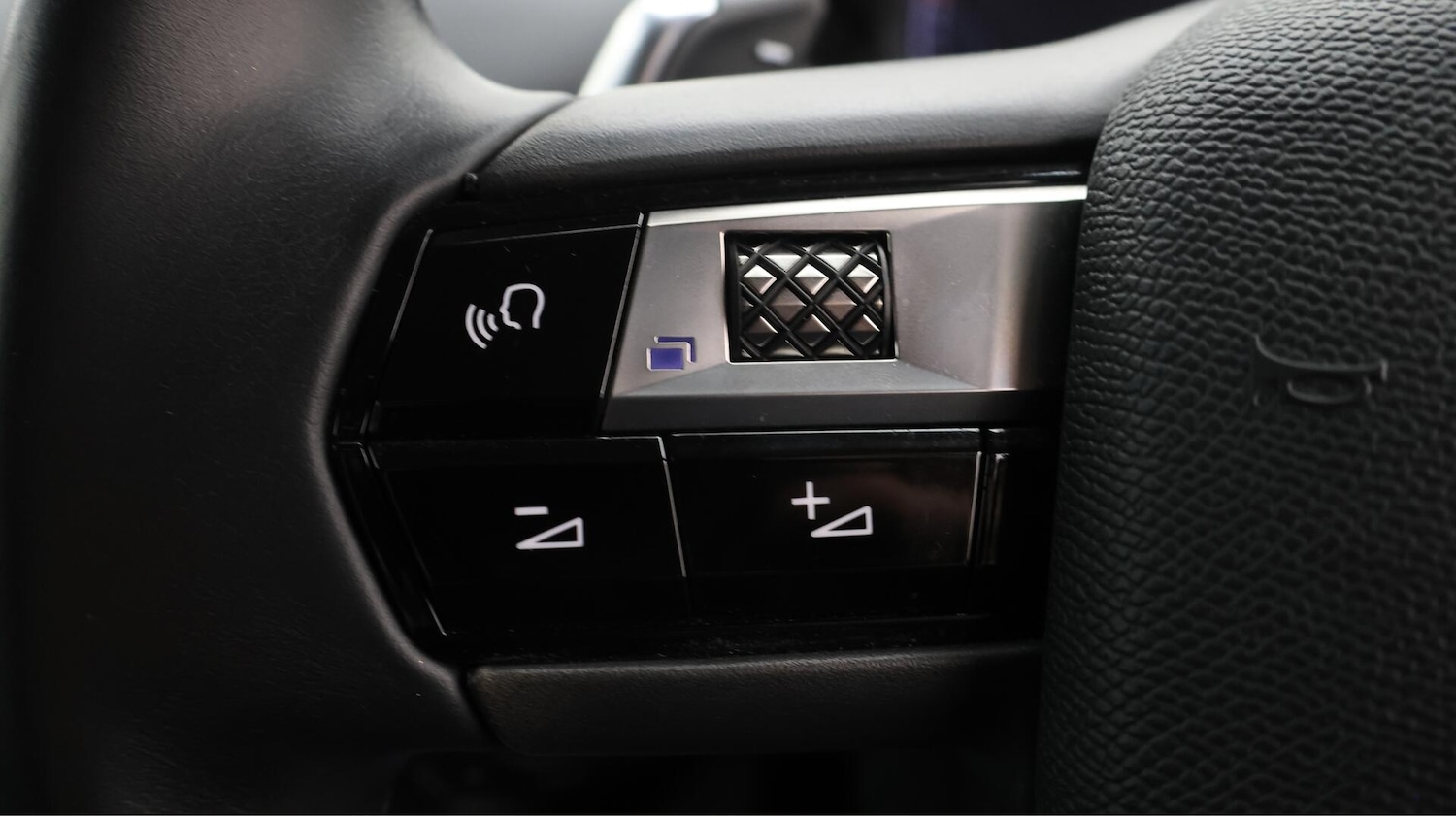 Used DS Automobiles DS 3 Crossback 2022 for sale - 76457338: Photo 23