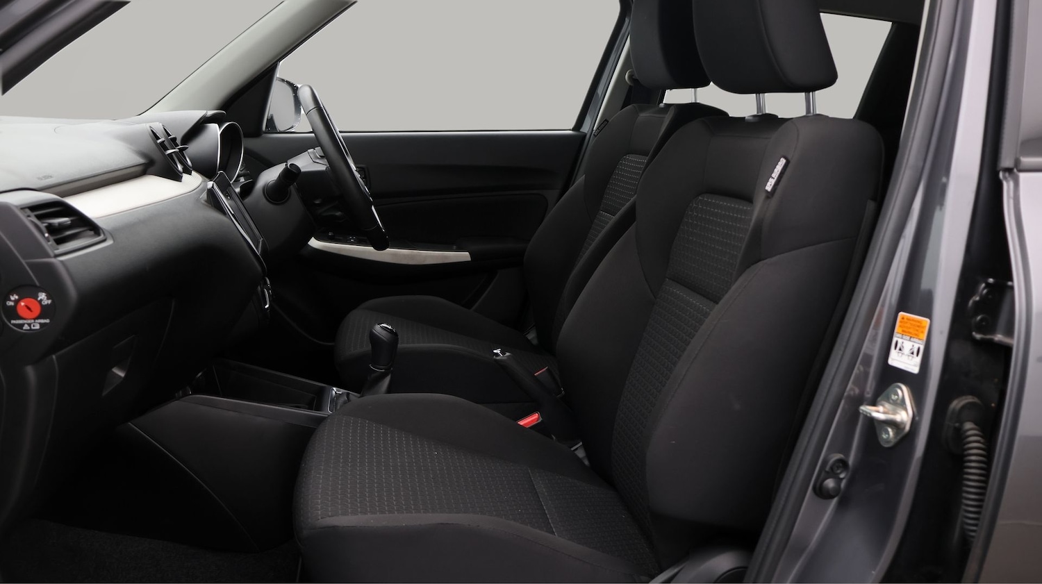 Used Suzuki Swift 2022 for sale - 77208652: Photo 14