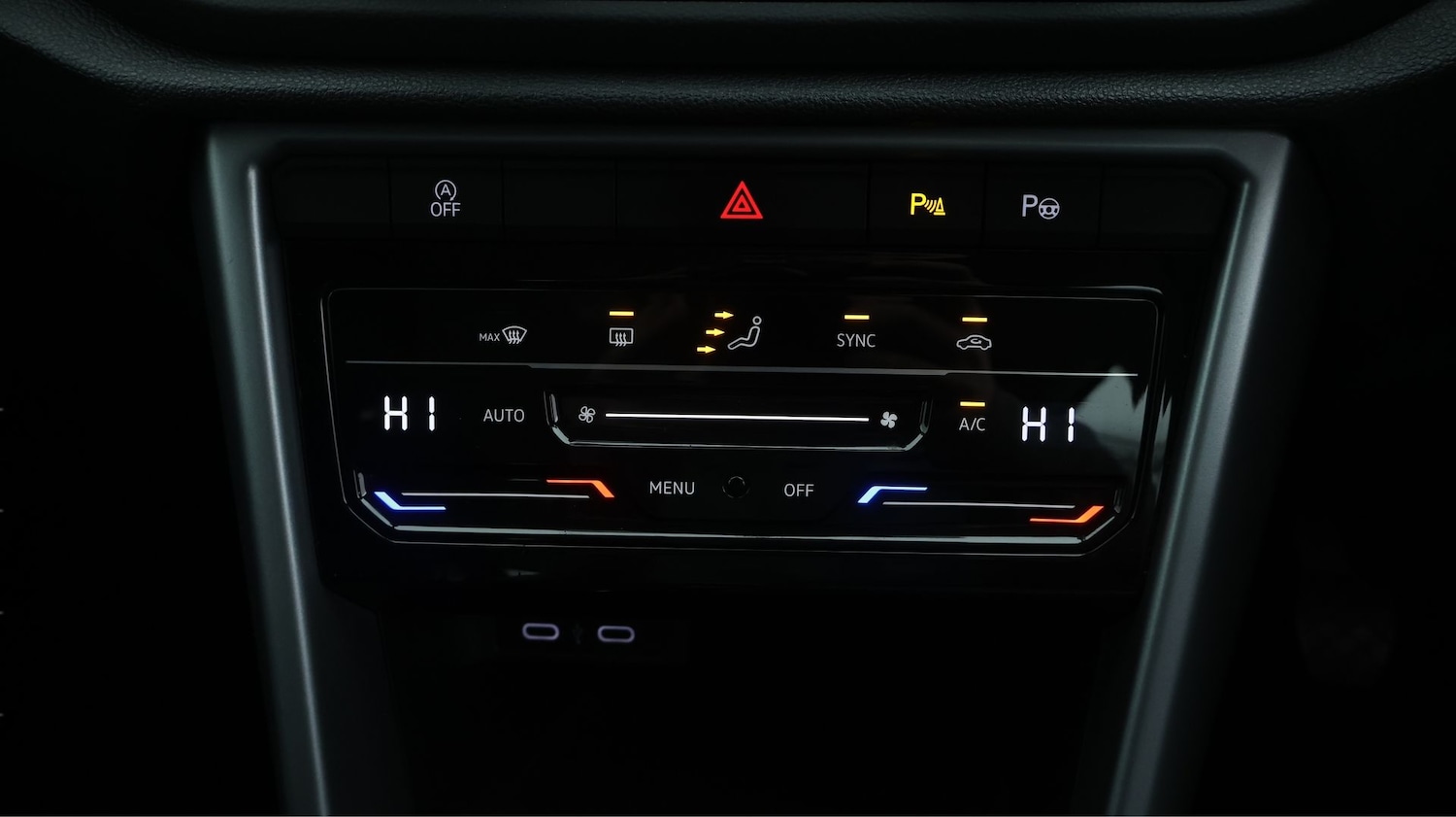 Used Volkswagen T-Roc 2023 for sale - 77377890: Photo 12