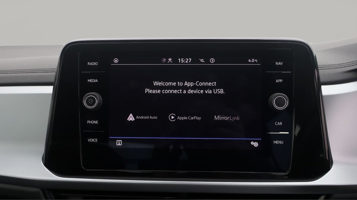 Used Volkswagen T-Roc 2023 for sale - 77377890: Photo 23