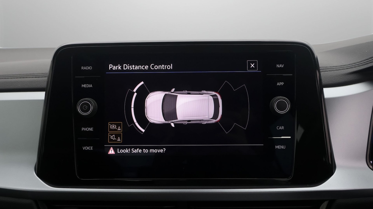 Used Volkswagen T-Roc 2023 for sale - 77377890: Photo 25