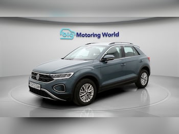 Used Volkswagen T-Roc 2023 for sale - 77377890: Photo