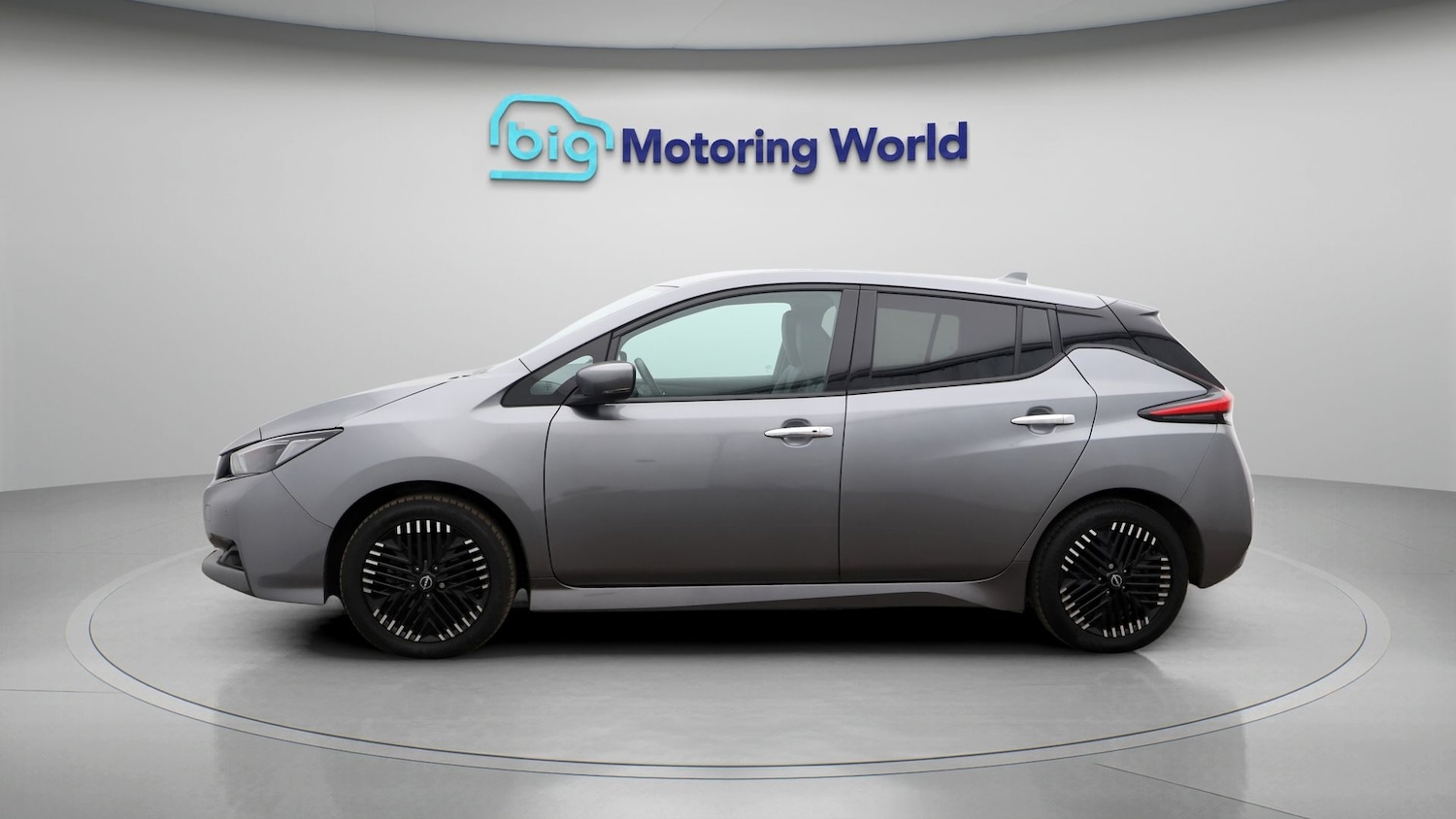 Used Nissan Leaf 2022 for sale - 77602080: Photo 4