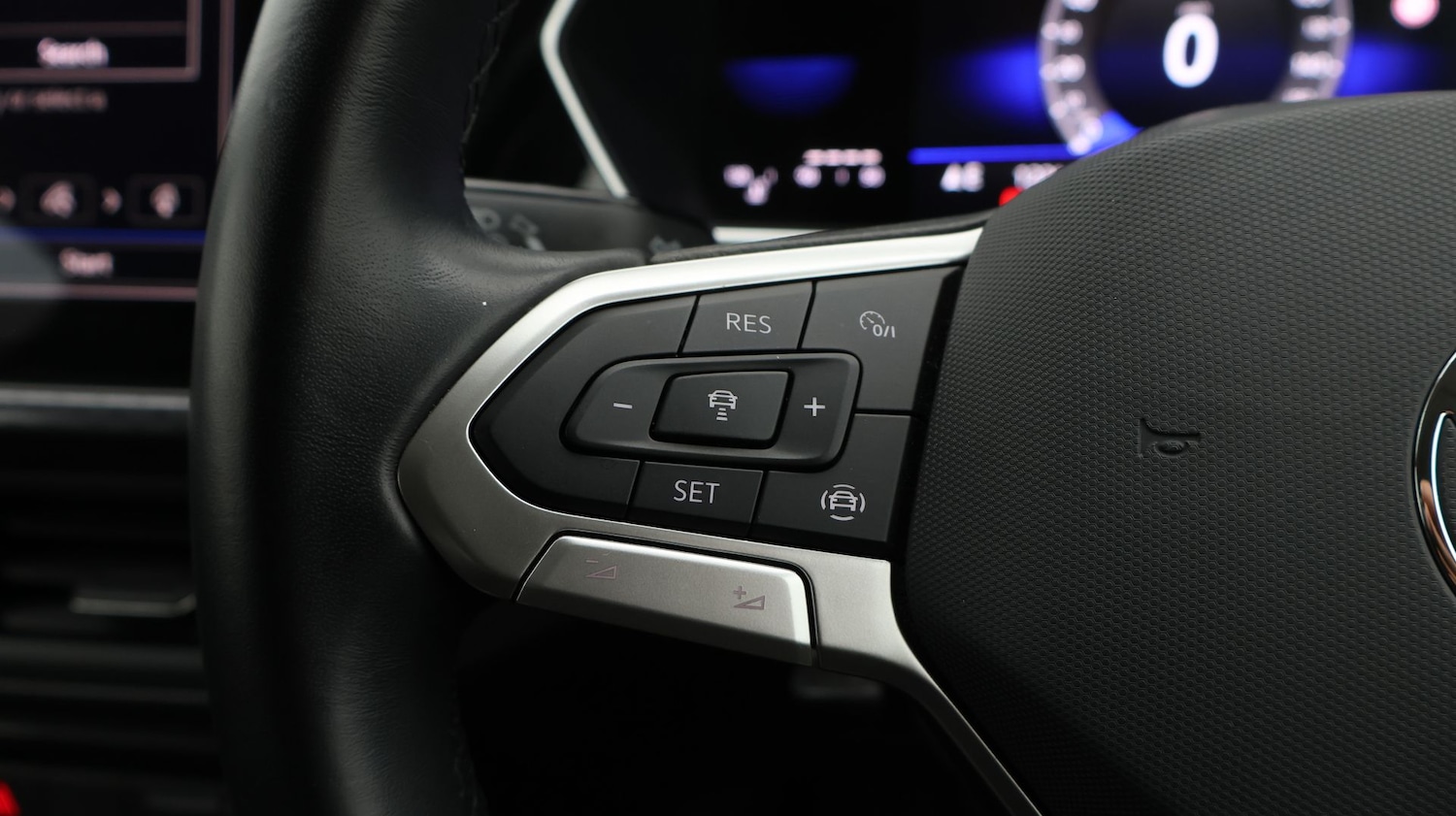 Used Volkswagen T-Cross 2023 for sale - 77622805: Photo 22