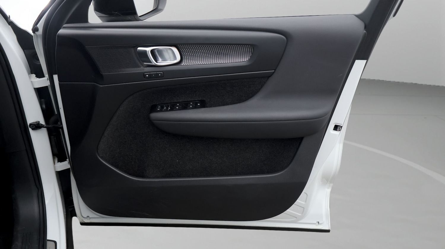 Used Volvo XC40 for sale - 77483172: Photo 15