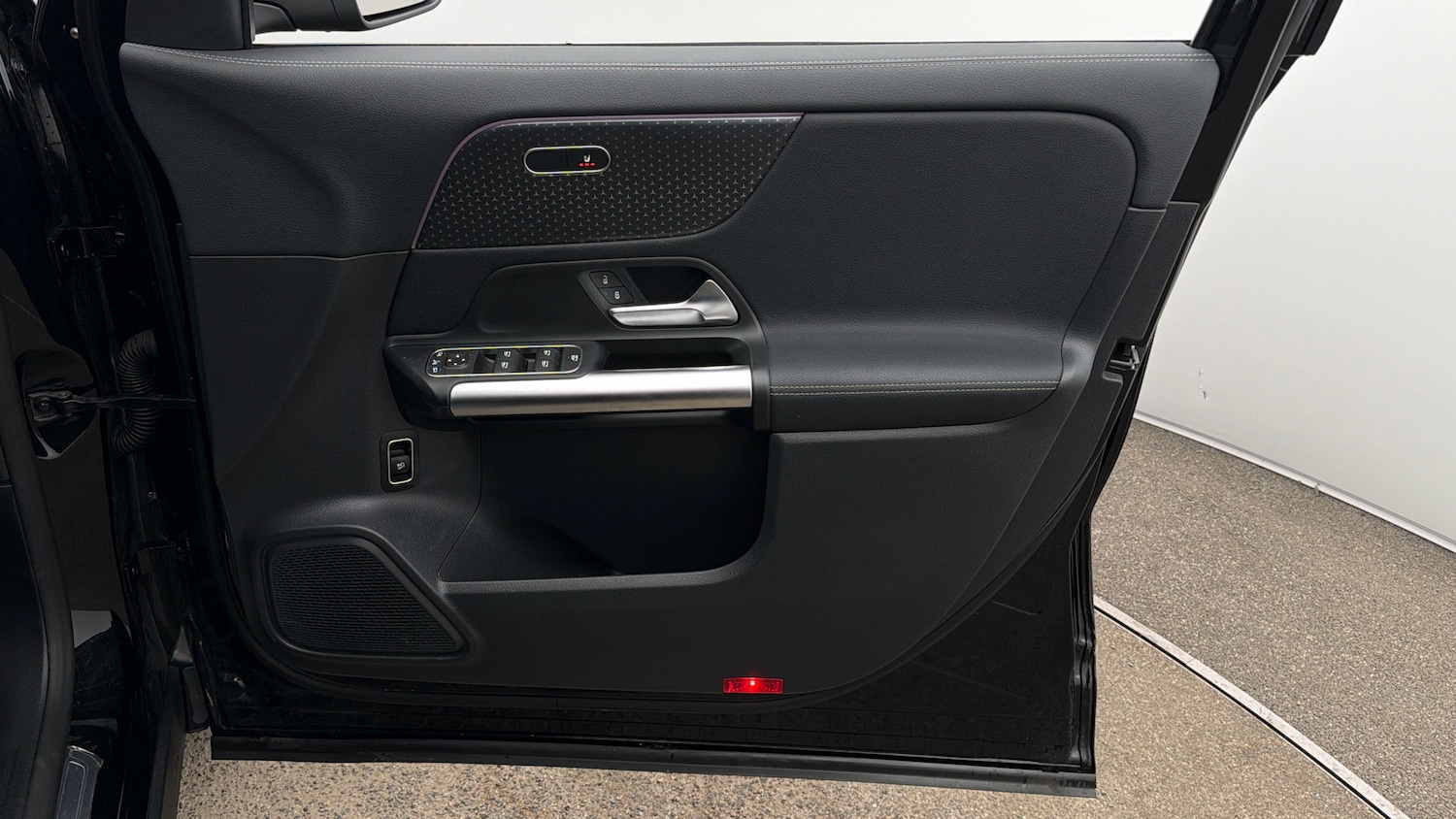 Used Mercedes-Benz EQA 2024 for sale - 77918161: Photo 14